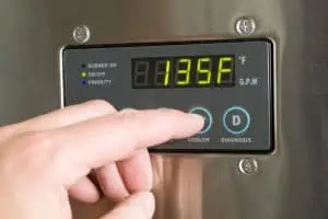 如何调整做法rinnai电热水器温度
